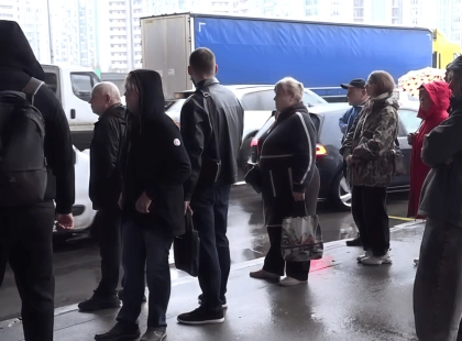 Київ скували затори біля Південного мосту — рух ускладнено