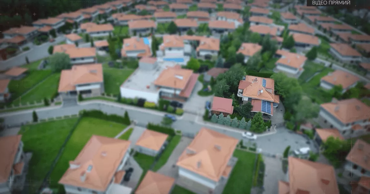 Десяток квартир і мільйонні доходи: що відомо про нового нардепа Карабута