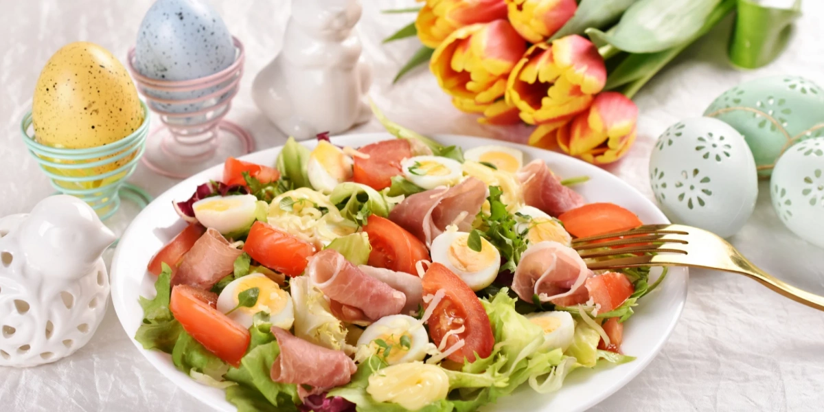 Цікаві салати для святкового столу: чим здивувати рідних і близьких на Великдень