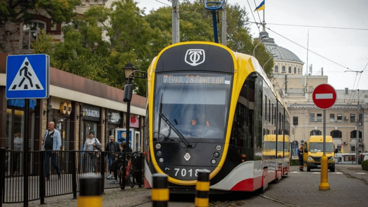 В Одесі знову курсують трисекційні трамваї: на яких маршрутах їх побачити