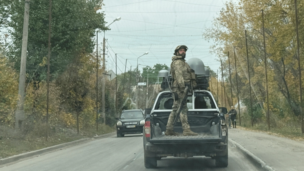 Каски, бронежилети й генератори: що військові мають повернути державі