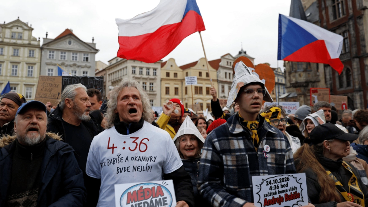 Сотні вийшли на протест у Празі через загрозу незалежності суспільних ЗМІ