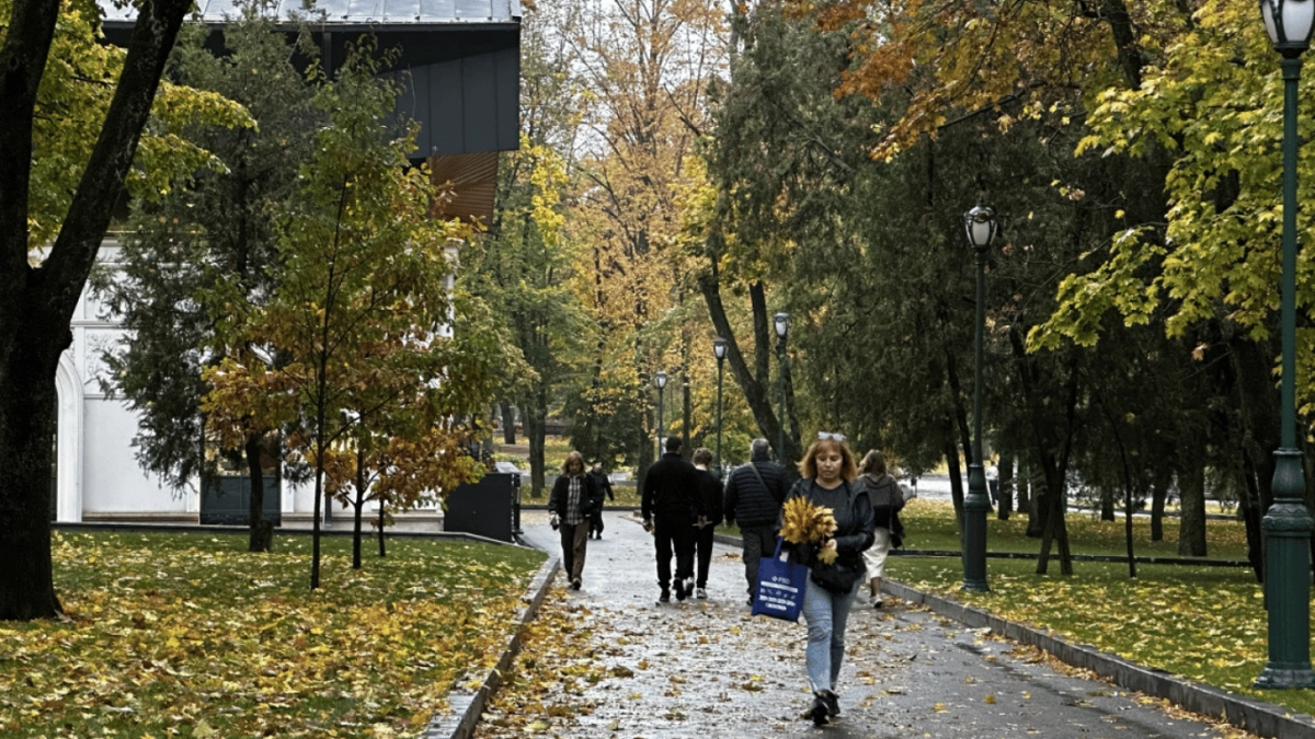 Магнітних бур 26 жовтня не прогнозують: на Сонці зафіксували два спалахи