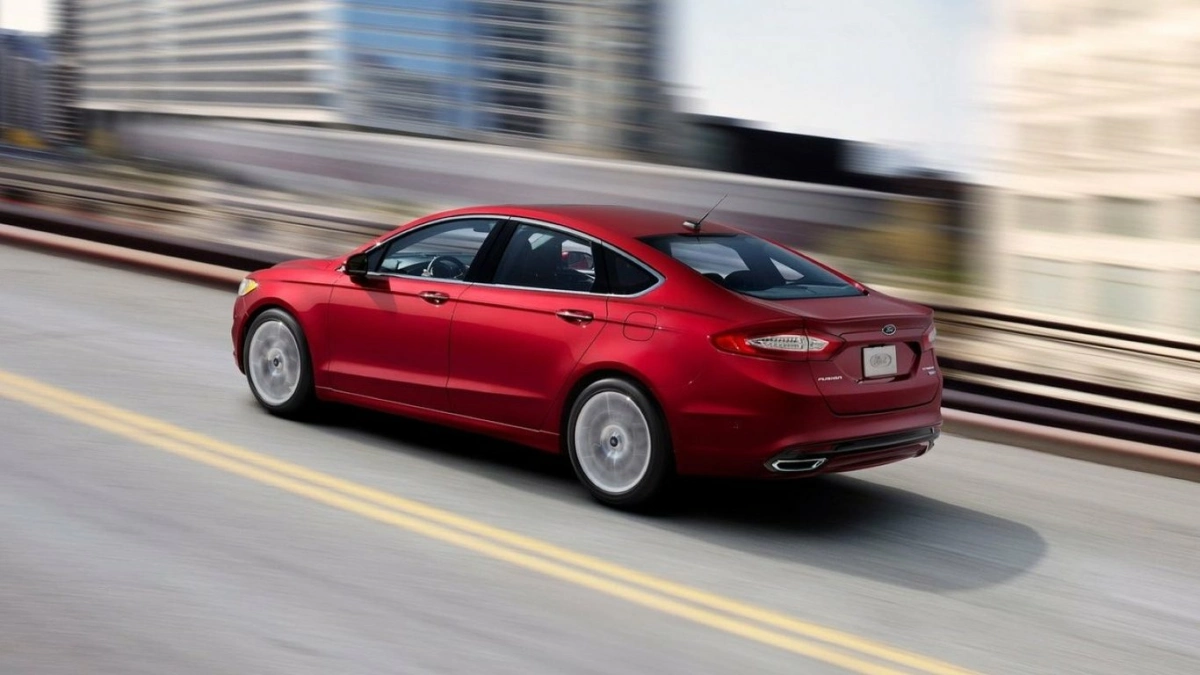 Toyota Camry чи Ford Fusion зі США: який вживаний гібрид обрати