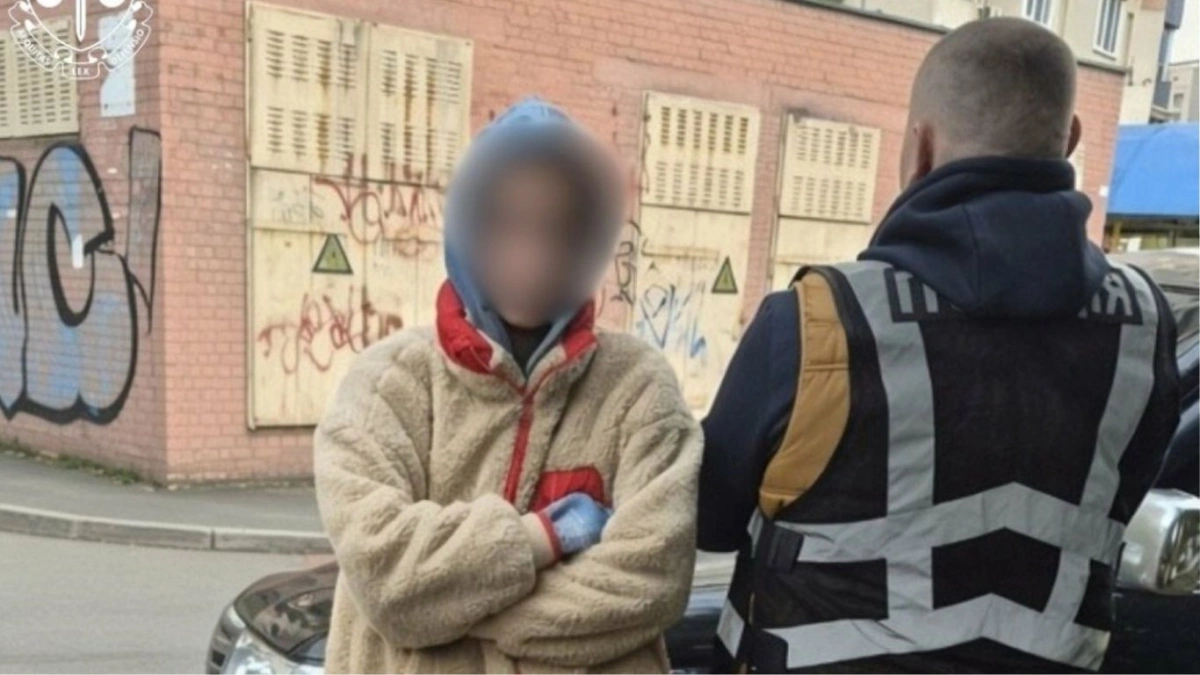 Наркотики на 10,5 млн грн маскували під корм для тварин у Києві