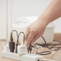 Найбільше електроенергії вдома споживає ця техніка: що вимикати