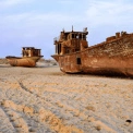 Кораблі посеред пустелі: як висихання Аральського моря знищило Муйнак