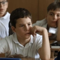 Дитина не ходить до школи: чи можуть батьків позбавити прав