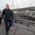 Південний міст у Києві закрили після удару: метро не їде до «Червоного хутора»