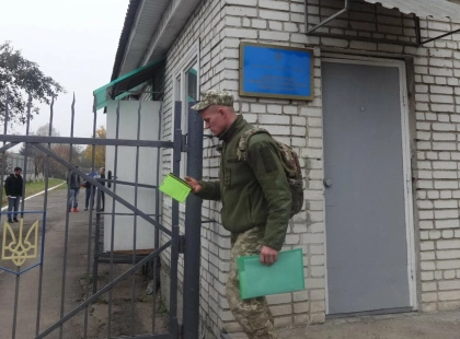 Смерть чоловіка у збірному пункті: що заявили в ТЦК