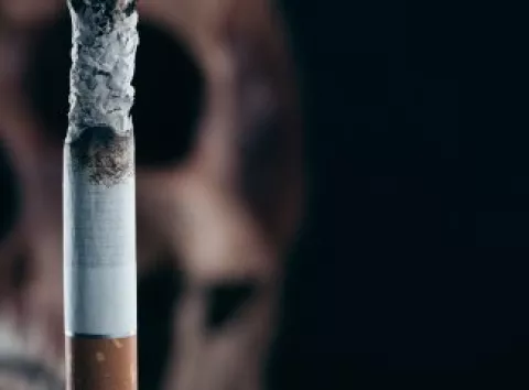 Кілька місяців зарплати — лише на сигарети: скільки курці витрачають за рік