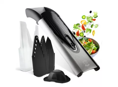 Полегшує приготування страв за однієї умови: як правильно користуватися овочерізкою