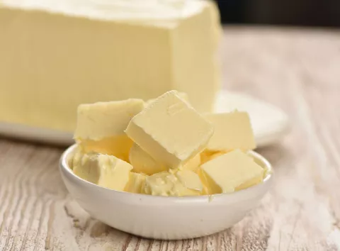 Де не переплатити майже 100 грн за популярне вершкове масло: порівняння цін