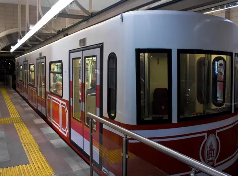 Півхвилини під землею: де у світі найкоротше метро