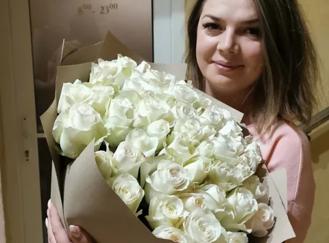 Чим більший букет — тим дешевше: ціни на квіти до 14 лютого і як не переплатити